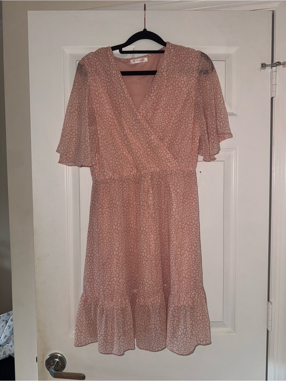 Women’s Blush Pink V-Neck Flutter Sleeve Dress
